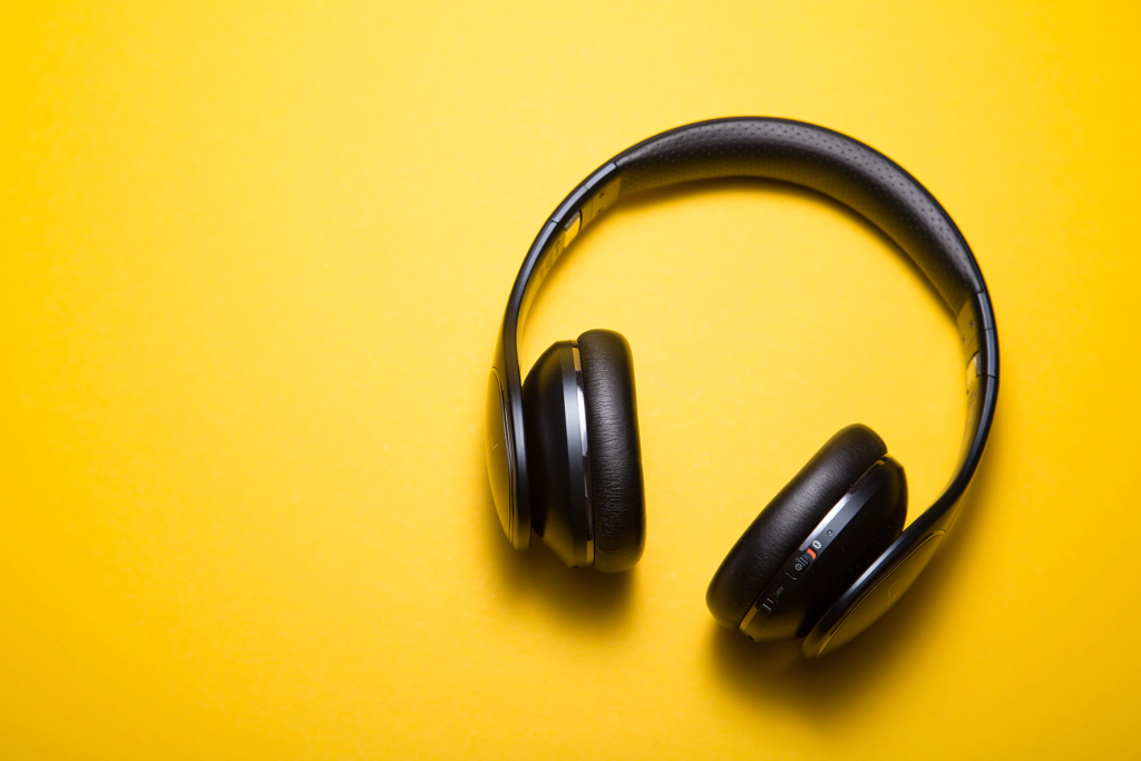 11 Best Educational Podcasts For Elementary and Middle School Students in  2020
